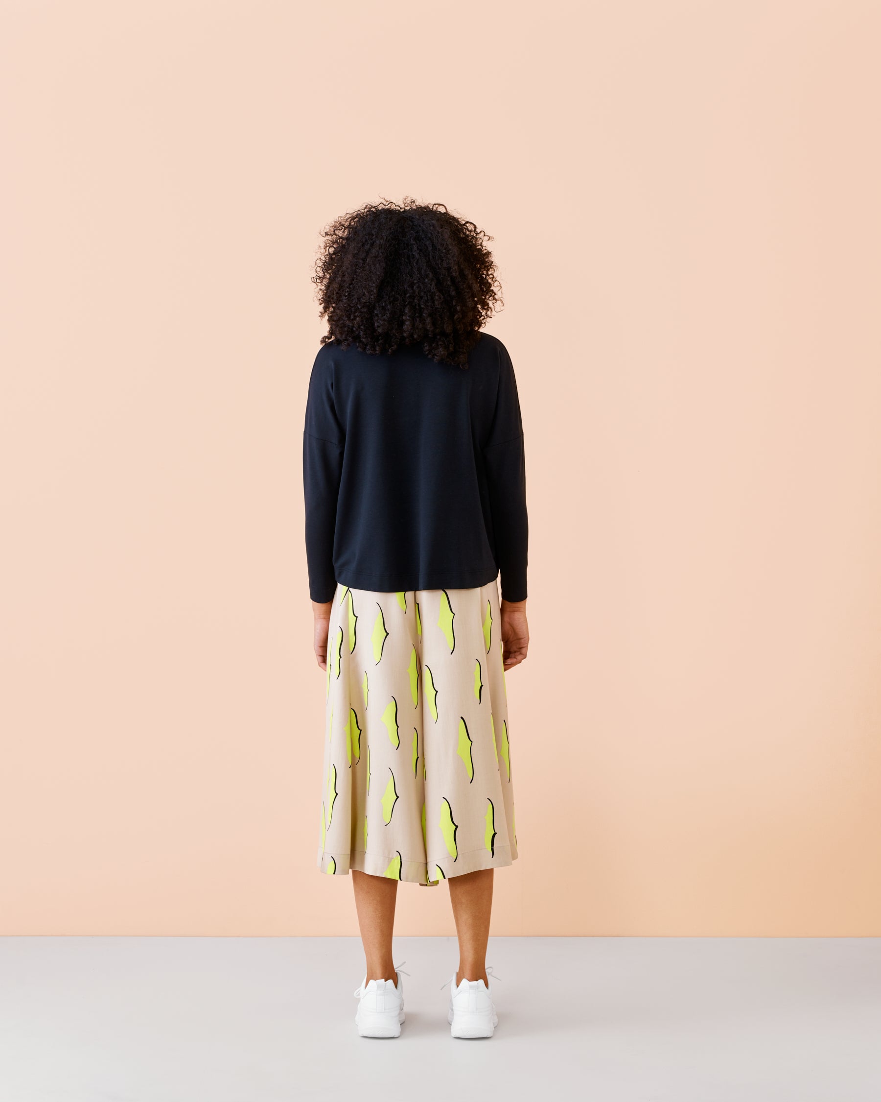 GIANT-paita, Musta, Lyocell, naisten