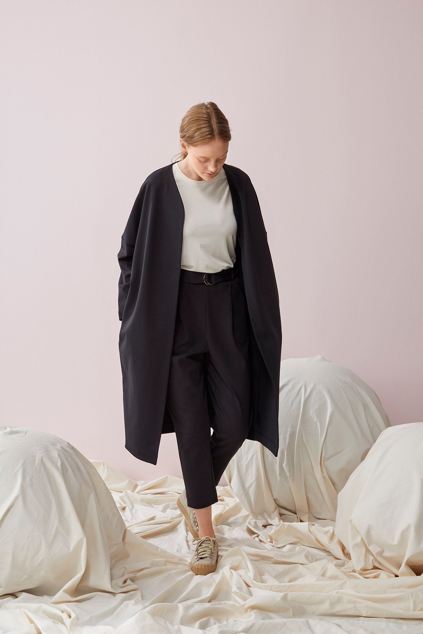 ROUND-takki, Musta, naisten