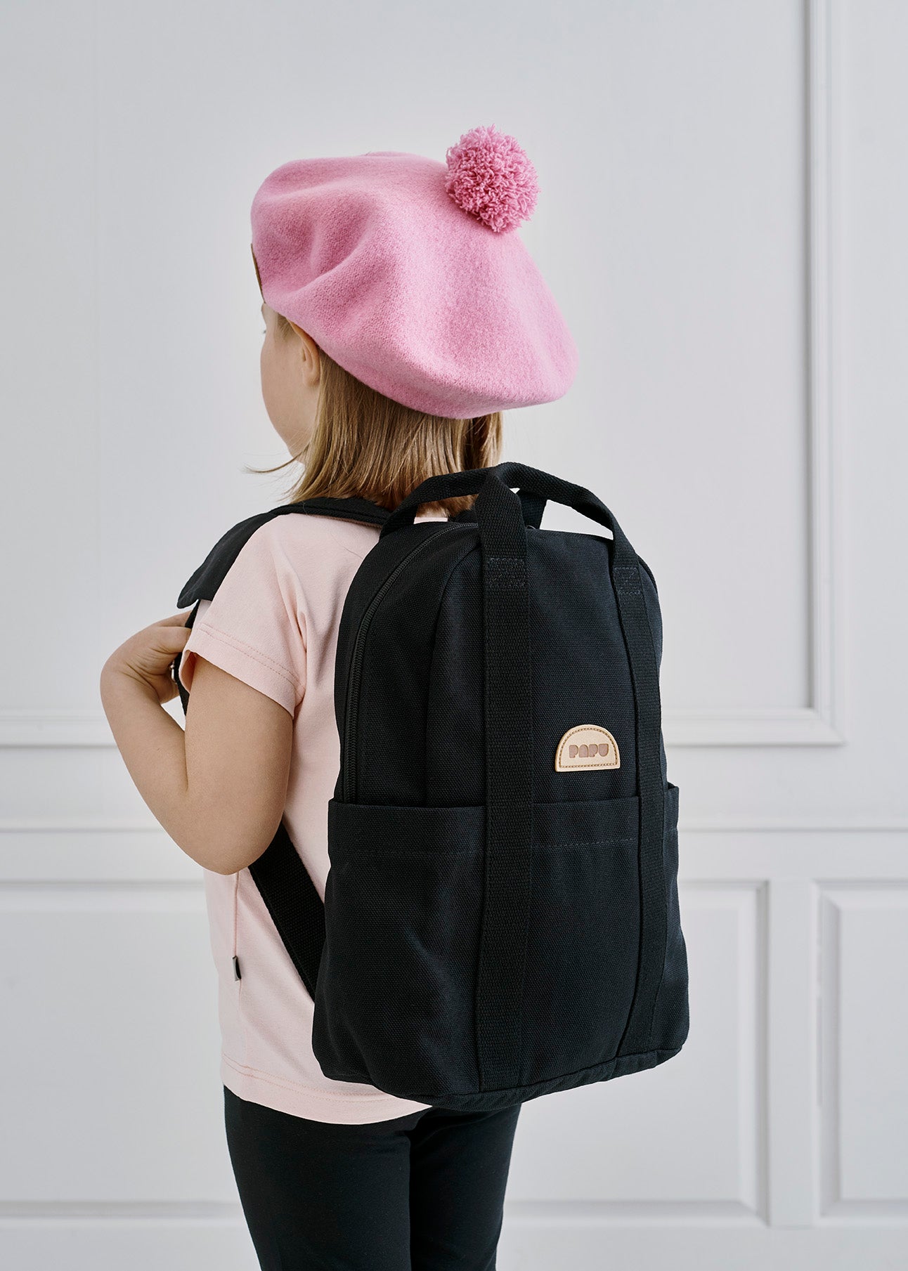 MINI KIVI -reppu, Musta